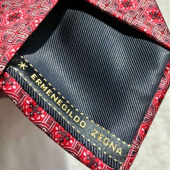 Ermenegildo Zegna Tie CARDINAL Red pattern Silk - Picture 2 of 7